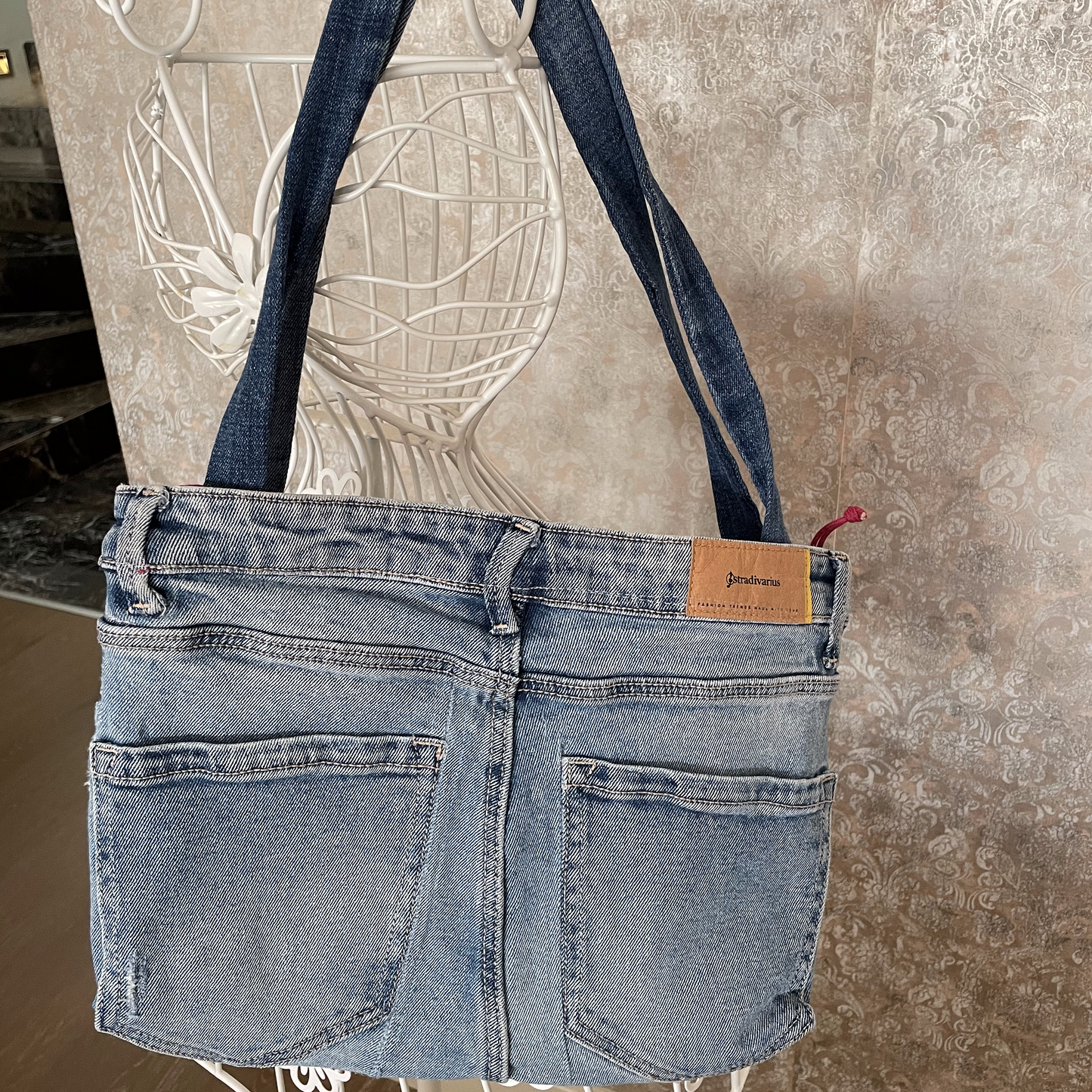 Hippe upcycled jeanstasje